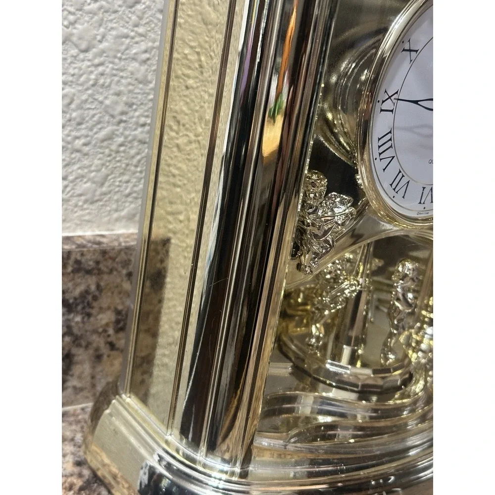 Quartz Clock Swinging Cherubs Pendulum  Vintage Melody Chime What Child Is This
